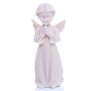Ангелочек в молитве